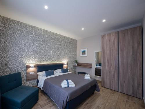 Famalu apartments, Naples