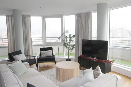 3 Bedroom Split Level Penthouse