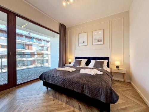 Apartment with Sea View image 5