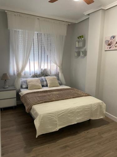 One-Bedroom Apartment image 10