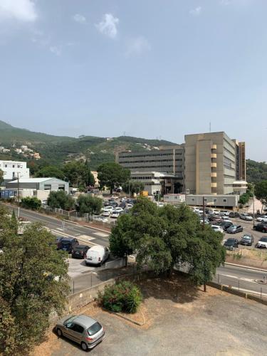 Superbe studio, avec parking sur place gratuit, Bastia (foto 2)