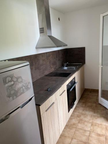 Superbe studio, avec parking sur place gratuit, Bastia (foto 4)