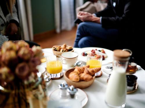 Juliana Hotel & Spa - Brussels Centre - image 2