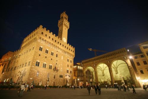 カーサ ロバイ ゲスト ハウス