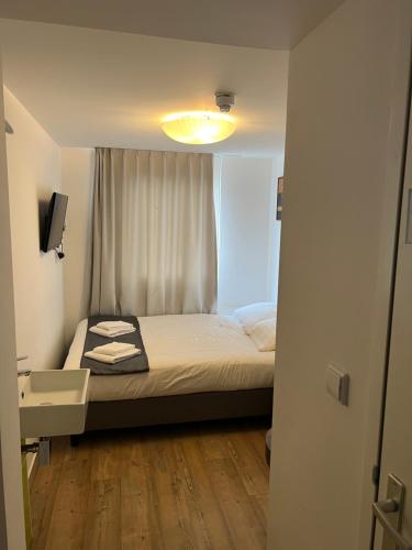 PH Hotel Oosteinde Economy - image 2