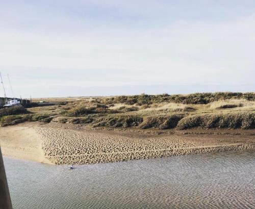 NEW! Blakeney. Harbour View - Tap to explore photos