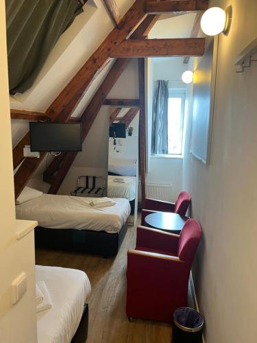 1 twin bed