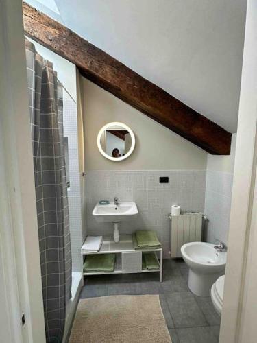 Piccolo loft sui tetti di Torino, Turín (fotografie 2)