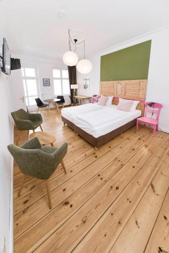 Old Town Apartments - image 10