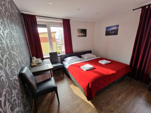 3 twin beds