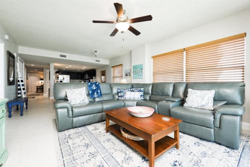 Unit 102 Aruba - 3 Bedroom Ocean Front in Daytona Beach, USA