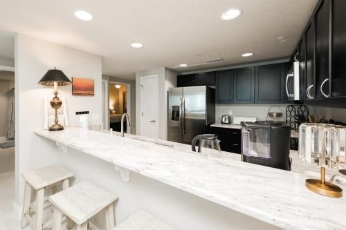 Unit 102 Aruba - 3 Bedroom Ocean Front in Daytona Beach, USA
