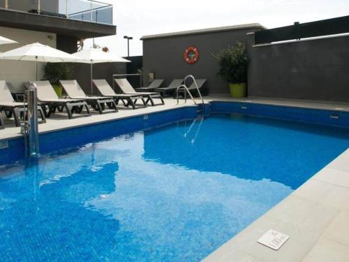 Modern apartment in Fuengirola with shared pool