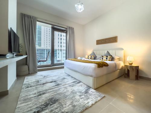 FAM Living - Sparkle Tower - Marina View - image 10