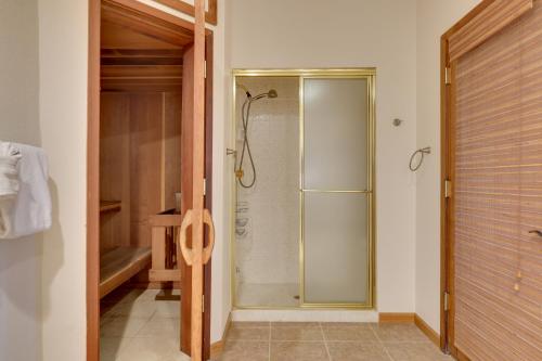 Townhome with Sauna about 1 Mile to Keystone Ski Resort! - image 7