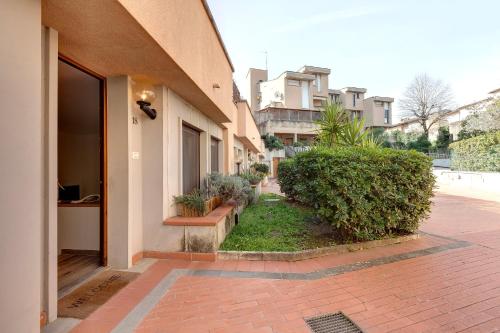 Apartment - Split Level image 6