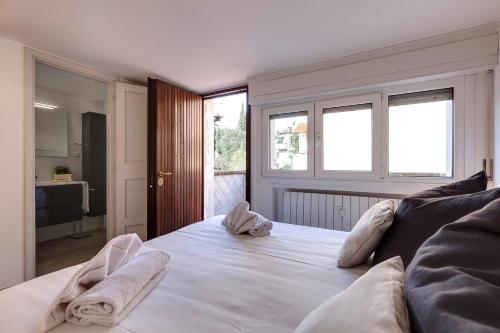 Apartment - Split Level image 5