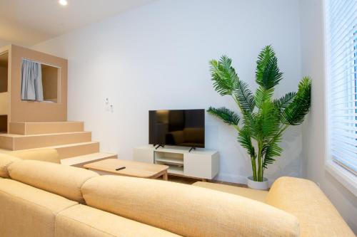 Loft with one queen-bed and bunkbeds - SF103 image 4