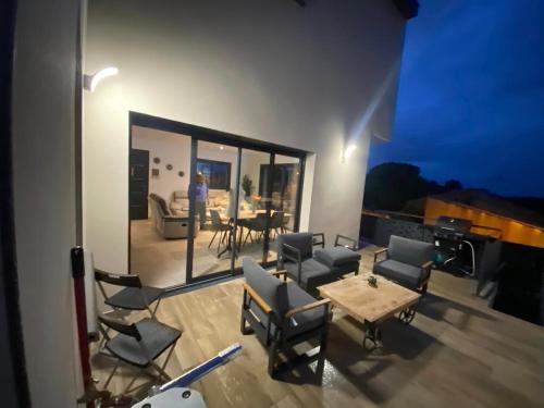 Facilities, Grande Villa cosy avec piscine, sauna & jacuzzi near Fontcaude Golf