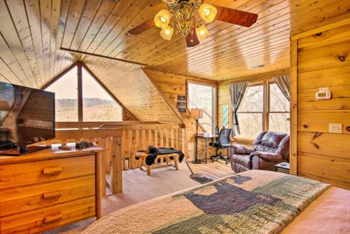 Scenic Sevierville Cabin Hot Tub, Panoramic Views