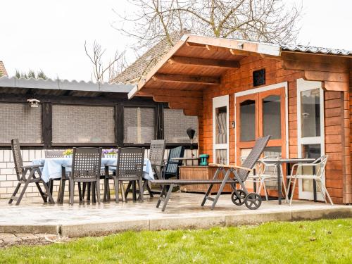 110qm Wohnung mit Garten, Grill, Kamin, Parkplatz & Kingsize Betten, Dortmund (fotografie 5)
