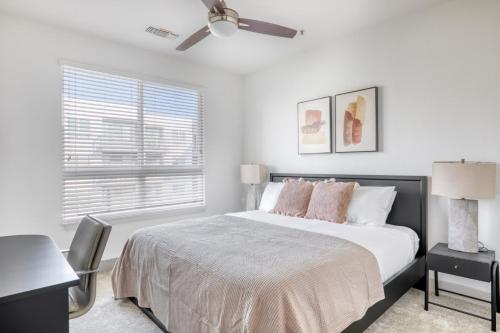 Mission Valley 2br w wd gym Pool nr shops SAN-4 in San Diego, USA