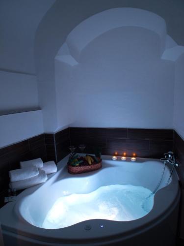 Baño, Hotel City Pisek in Pisek