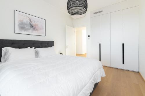 4bdr Modern and Stylish Apartment near Kadriorg with Free Parking, Tallinn (photo 8)