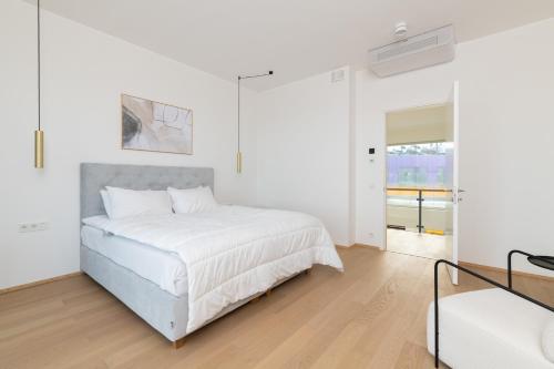 4bdr Modern and Stylish Apartment near Kadriorg with Free Parking, Tallinn (photo 9)