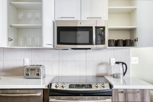 Downtown 1br w pool gym lounge nr 110 LAX-1011, Los Angeles (photo 10)