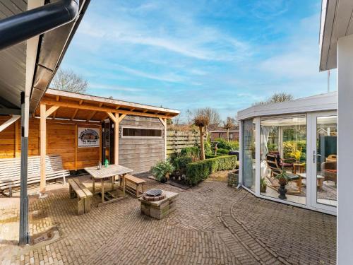 Amazing holiday home in Lauwersoog with sauna