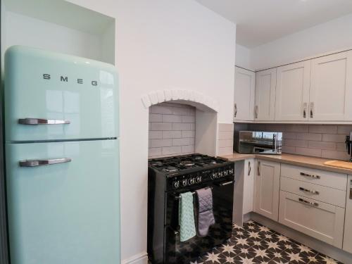 46 St Mary's Walk - image 5