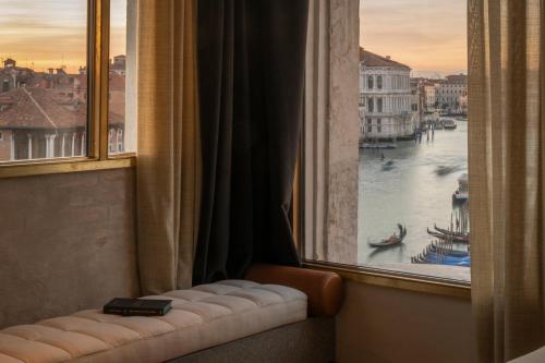 The Venice Venice Hotel - image 3