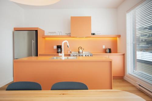 2-bedroom and 2-bathroom apartment - SF400