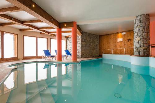 Lagrange Vacances L'Arollaie**** - Accommodation - Peisey-Vallandry