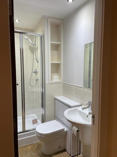 Ground Main Door with Private Parking