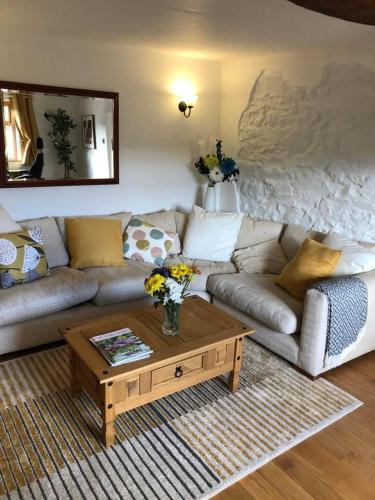 Tranquil 3-Bed Cottage Near Lake Vyrnwy