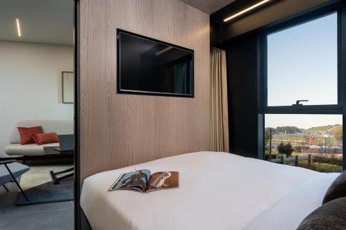 master Bat Yam - Shoresh