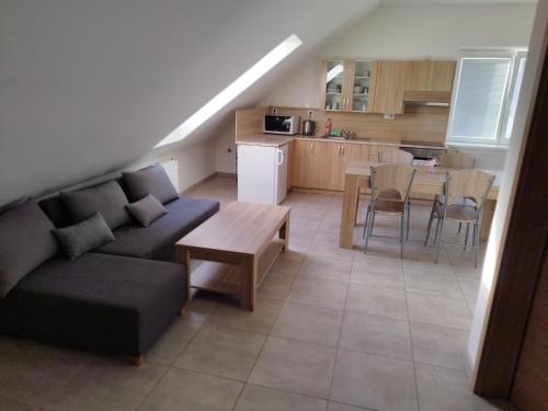 Ubytování AVEPO Room Type - Two-Bedroom Apartment