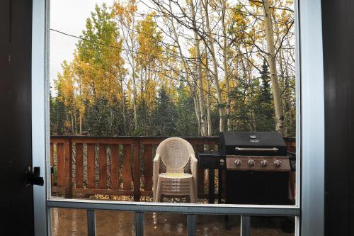 Modern Log Cabin - image 5