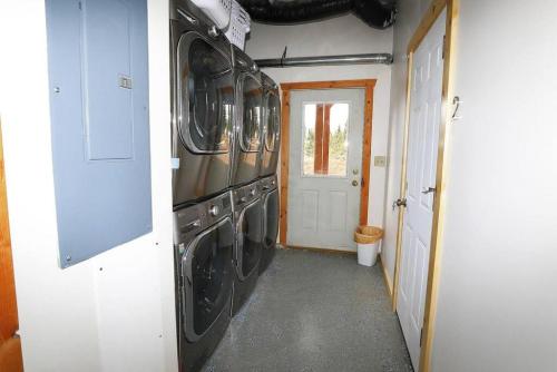 2 King Bedrooms each with full bath, Amazing Views! in Cantwell (AK)