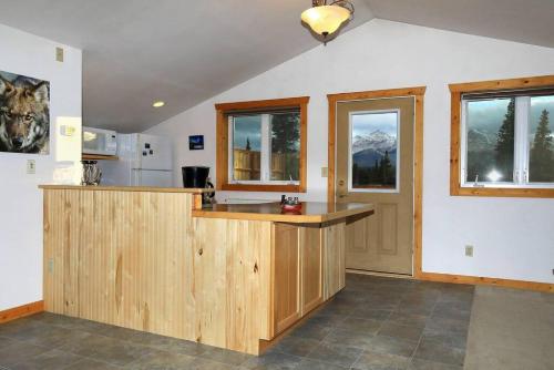Denali Luxury King Studio Suite w/all amentities and Spectacular Views - image 12