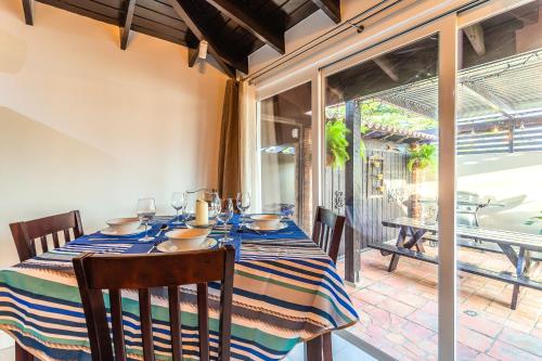 Apartment with Charming Patio BBQ Near Beach FREE Utils photo 3