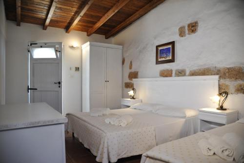 RELAIS MASSERIA CASINA DEI CARI