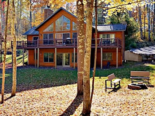 Musky Bay Hideaway On The Chippewa Flowage in Hayward, USA