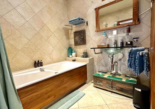 438427613 Château de feuilles & SPA - Praslin island