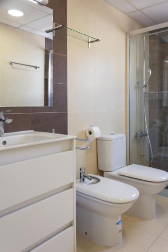 One-Bedroom Apartment image 1