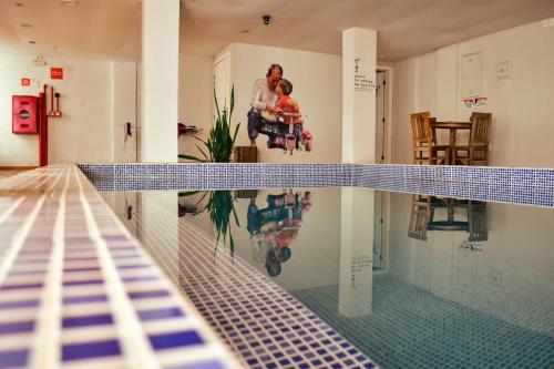 Swimming pool, Hostel Poesia in Foz Do Iguacu