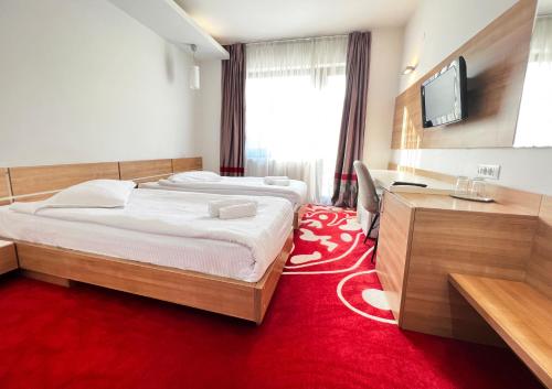 Hotel Ave Lux Room Type - Twin Room with Balcony