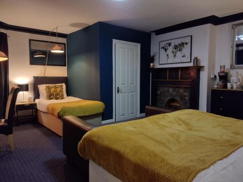 The Crown Inn Keynsham - main image